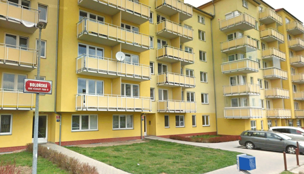  Bytový dům na ulici Boloňská, Praha – výmalba interiéru bytu v moderním  domě